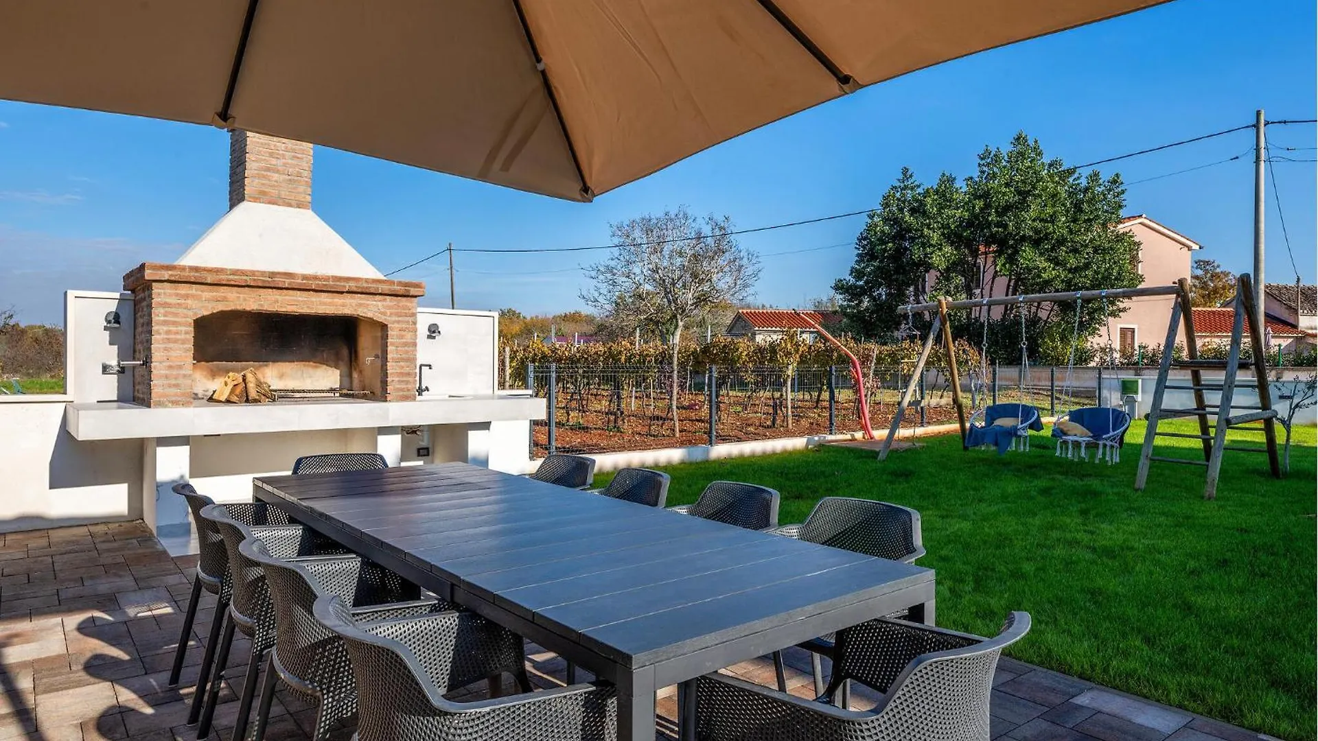 Amazing Home In Gajana With Heated Swimming Pool