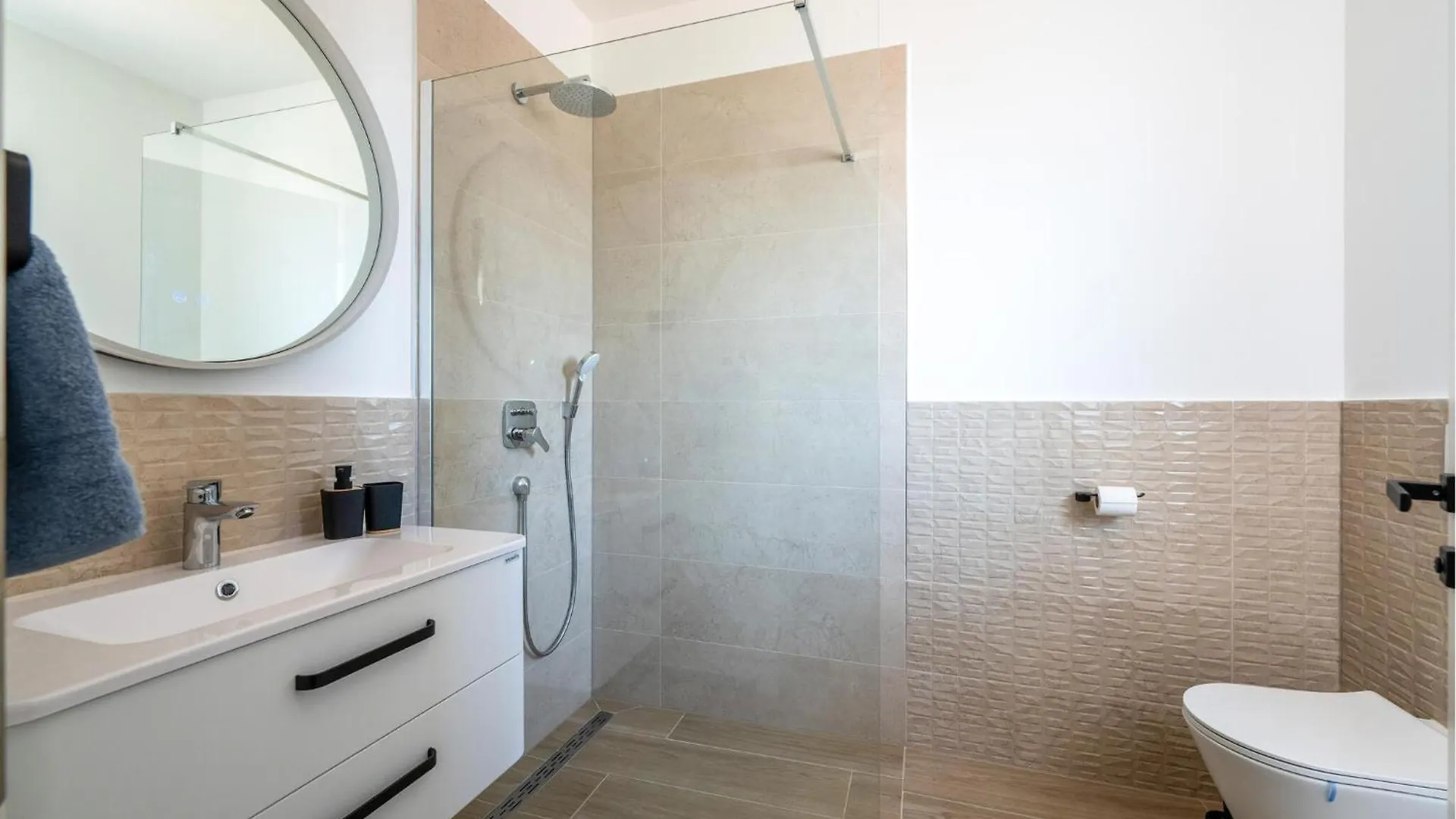 Amazing Home In Gajana With Heated Swimming Pool Σπίτι διακοπών